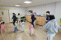 [가족교육지원팀] 유아와 보호자가 함께하는 상호작용 촉진 프로그램 '마미아이노리' 
